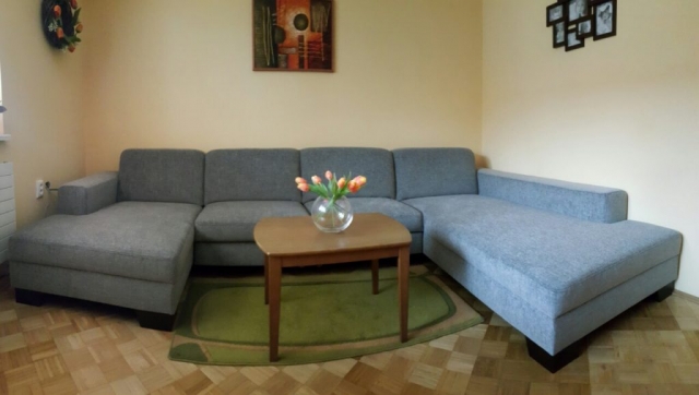 Pohodlná sedacia súprava v tvare "U" plus funkcia rozkladu na posteľ. Rozmer: 150x350x220cm v poťahovom materiály DIVINE(crevin 5ročná záruka)